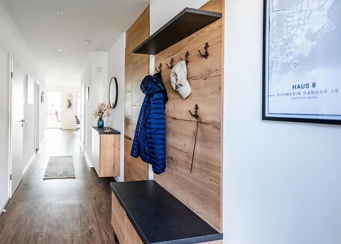 Hangar 19 Luxusbungalow Am H8 Holiday home *